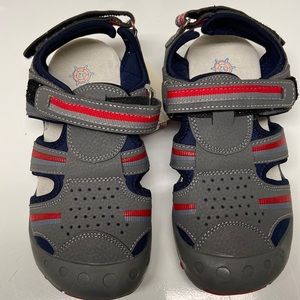 NWT boys sandals